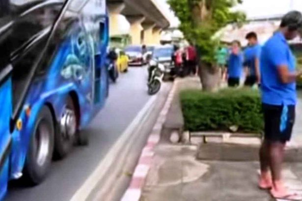 Bus Persib Bandung kecelakaan di thailand