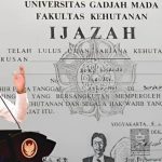 Ijazah Jokowi UGM