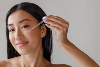 Serum Pencerah Wajah Terbaik untuk Kulit Sensitif