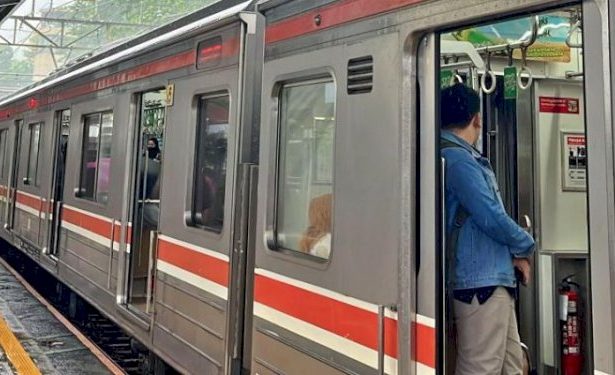 Tarif Transportasi Publik Jakarta Cuma Bayar Rp80