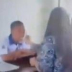 Viral Siswi Acungkan Jari Tengah ke Guru